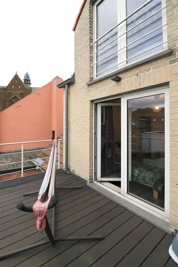 Uniek gerenoveerd appartement in de stad foto 20