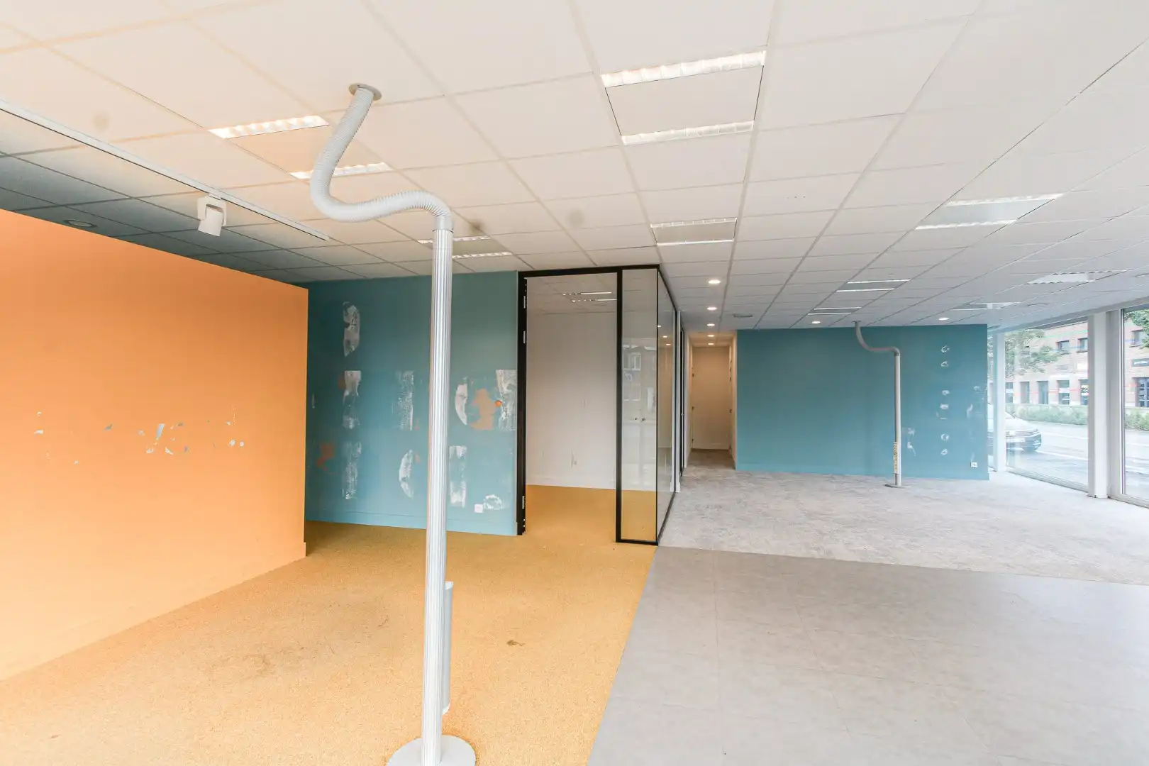 HOEK handelspand Vismijnstraat Zeebrugge te huur  foto 4
