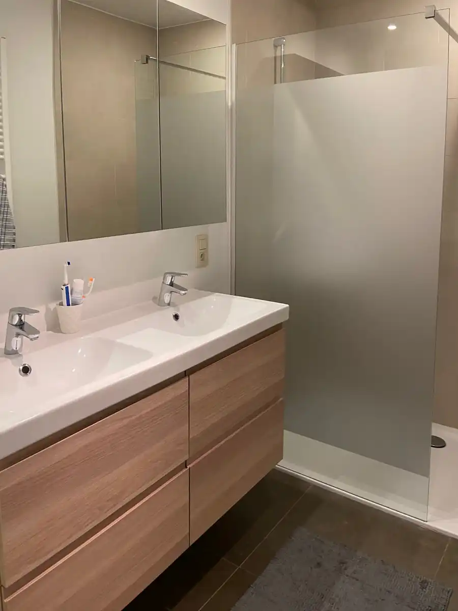 Centraal gelegen woning met 4 slaapkamers! foto 6