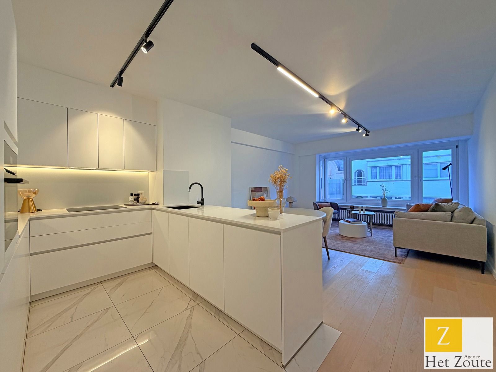 Gerenoveerd appartement vlakbij het Van Bunnenplein foto 3