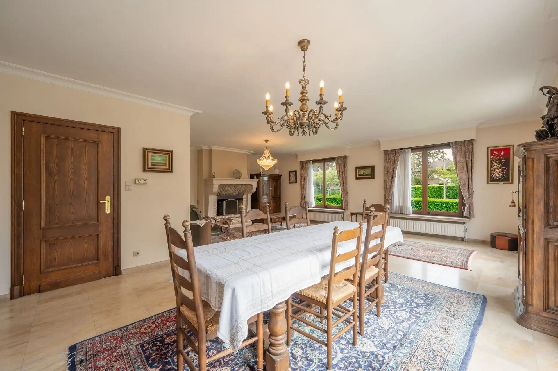 Exclusieve villa in een gegeerde residentiële wijk foto 11