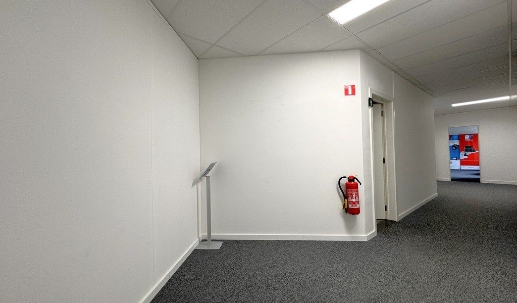 Instapklaar kantoor te huur in industriezone Mechelen-Noord  foto 12