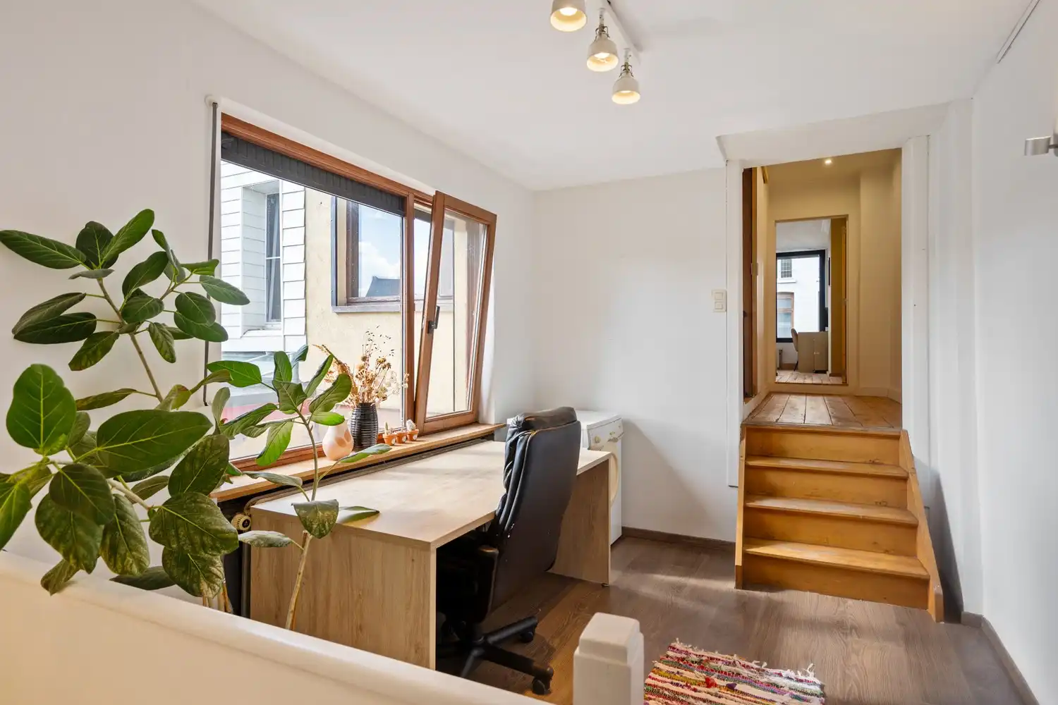 Ruime instapklare woning met 4 slpkrs op een toplocatie in Mechelen foto 16