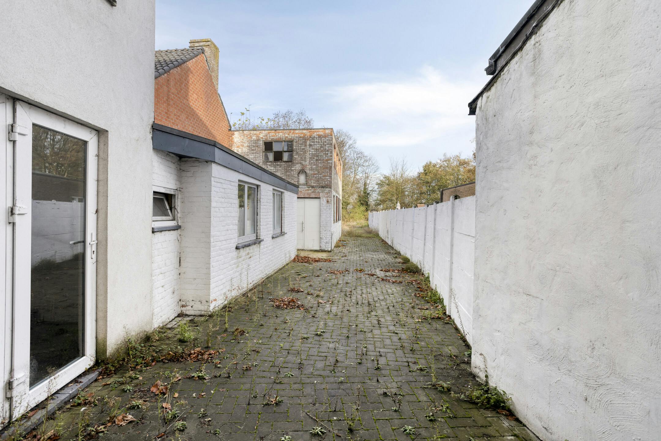 Handelspand met appartement en atelier te koop in Adegem foto 28