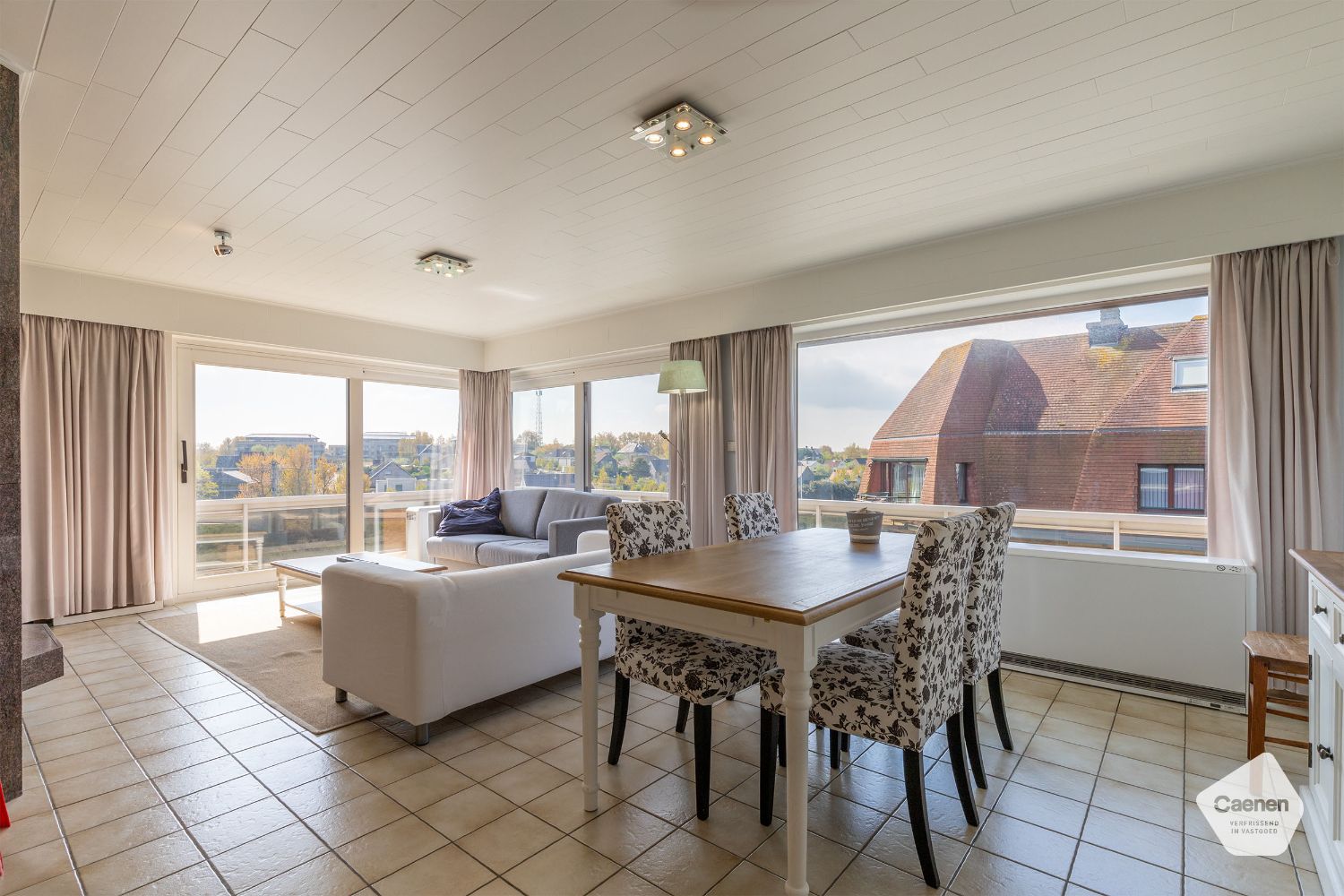 Ruim appartement op Groenendijk met 2 slaapkamers foto 3
