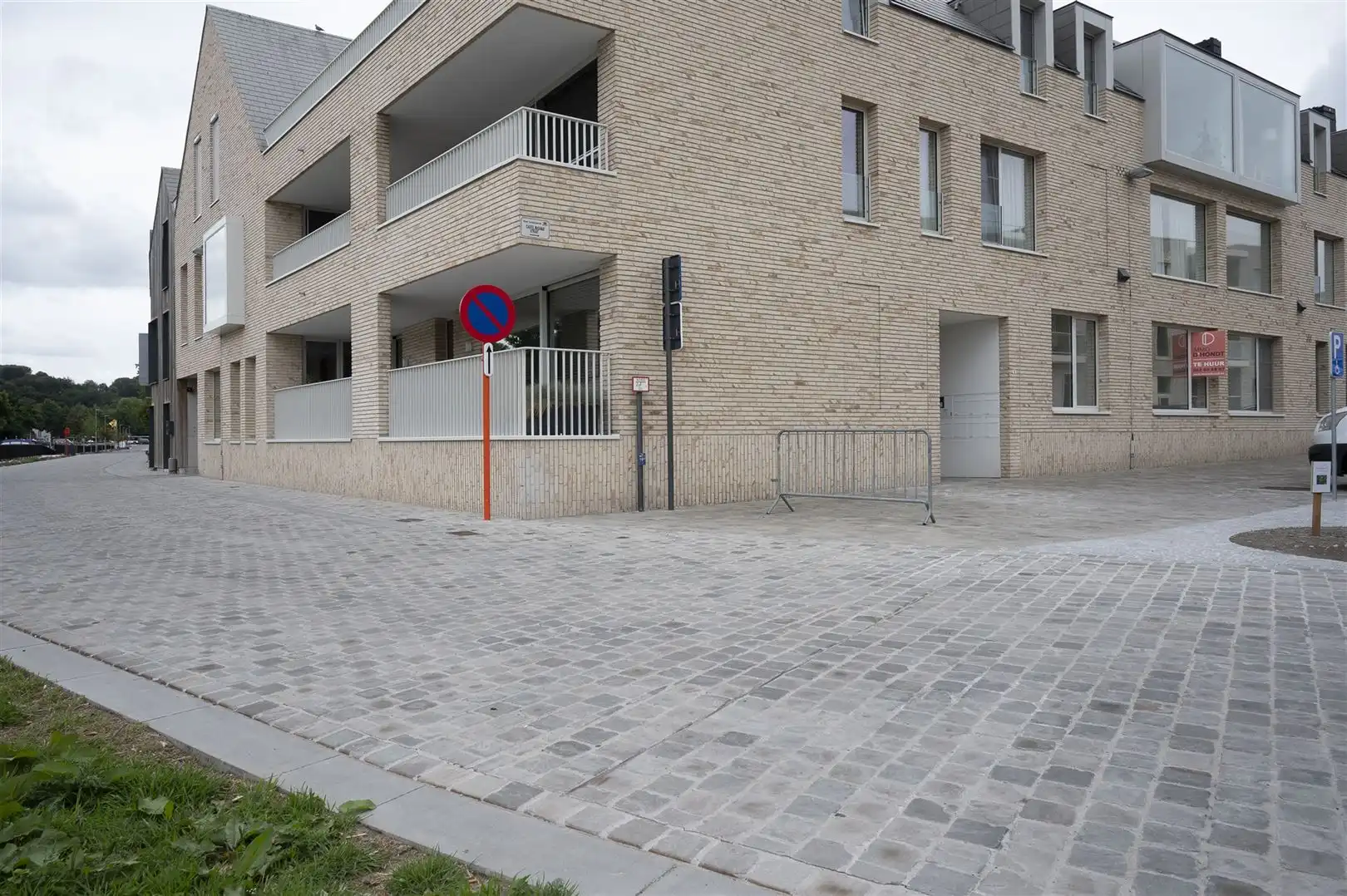 Gelijkvloers nieuwbouw appartement te huur  foto 26