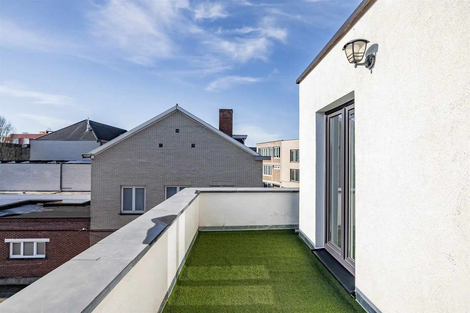 Top gerenoveerde woning met 4 slks, garage en terrassen foto 15