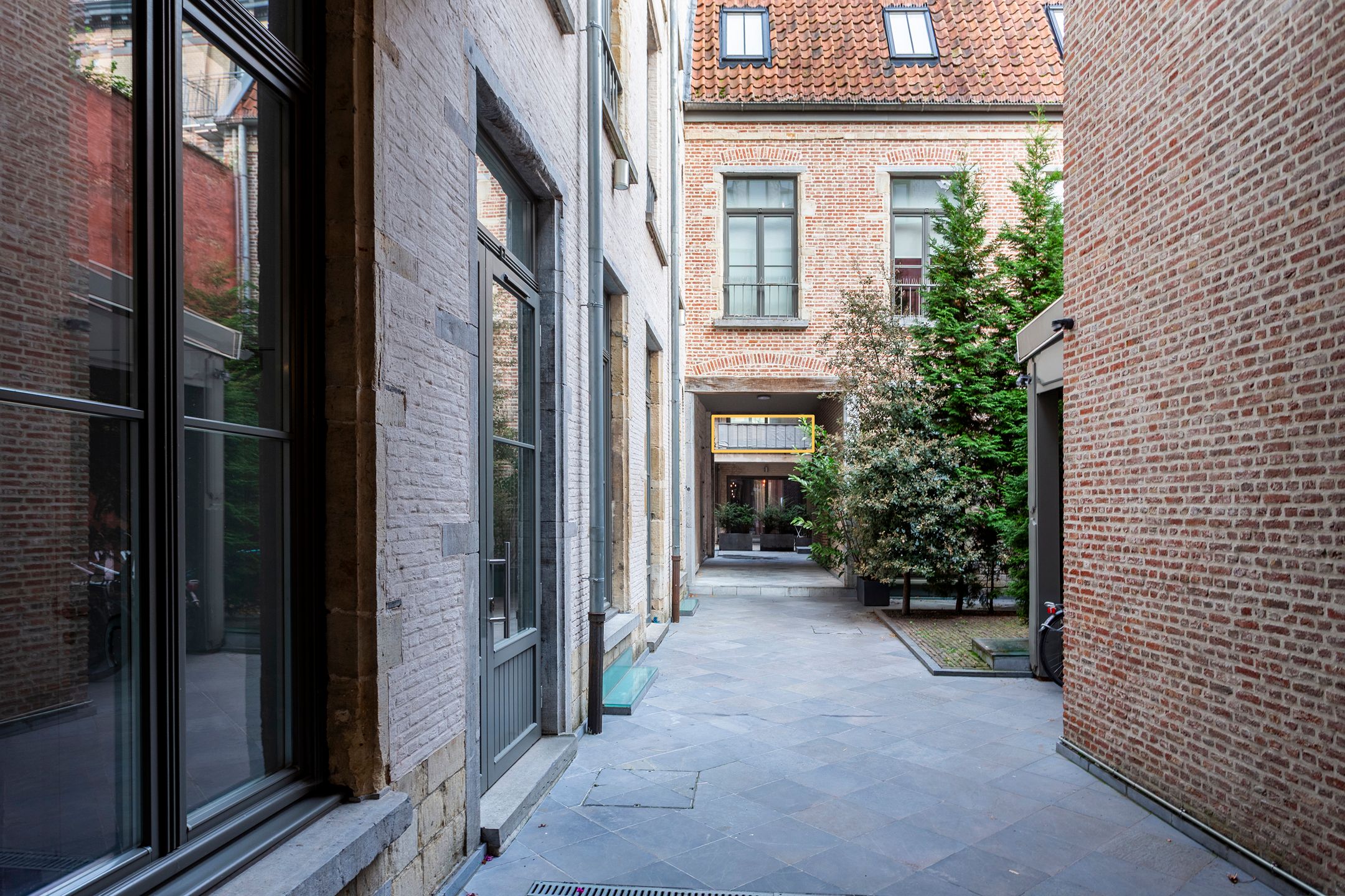 licht 1-slpk-app. met terras in het historische stadscentrum foto 8