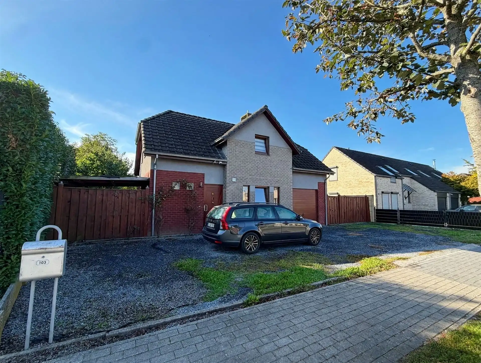 Vrijstaand wonen met 3 slaapkamers, een gezellige tuin en een royaal overdekt terras! foto 2
