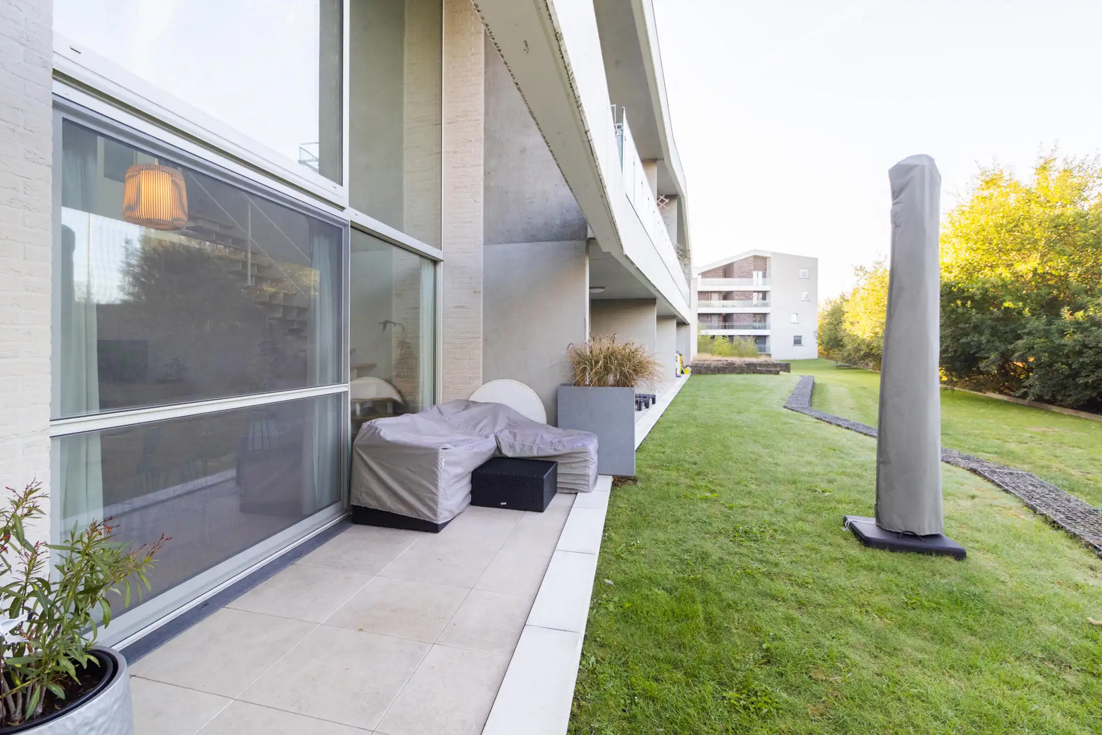 Prachtig Duplex appartement met tuin foto 15