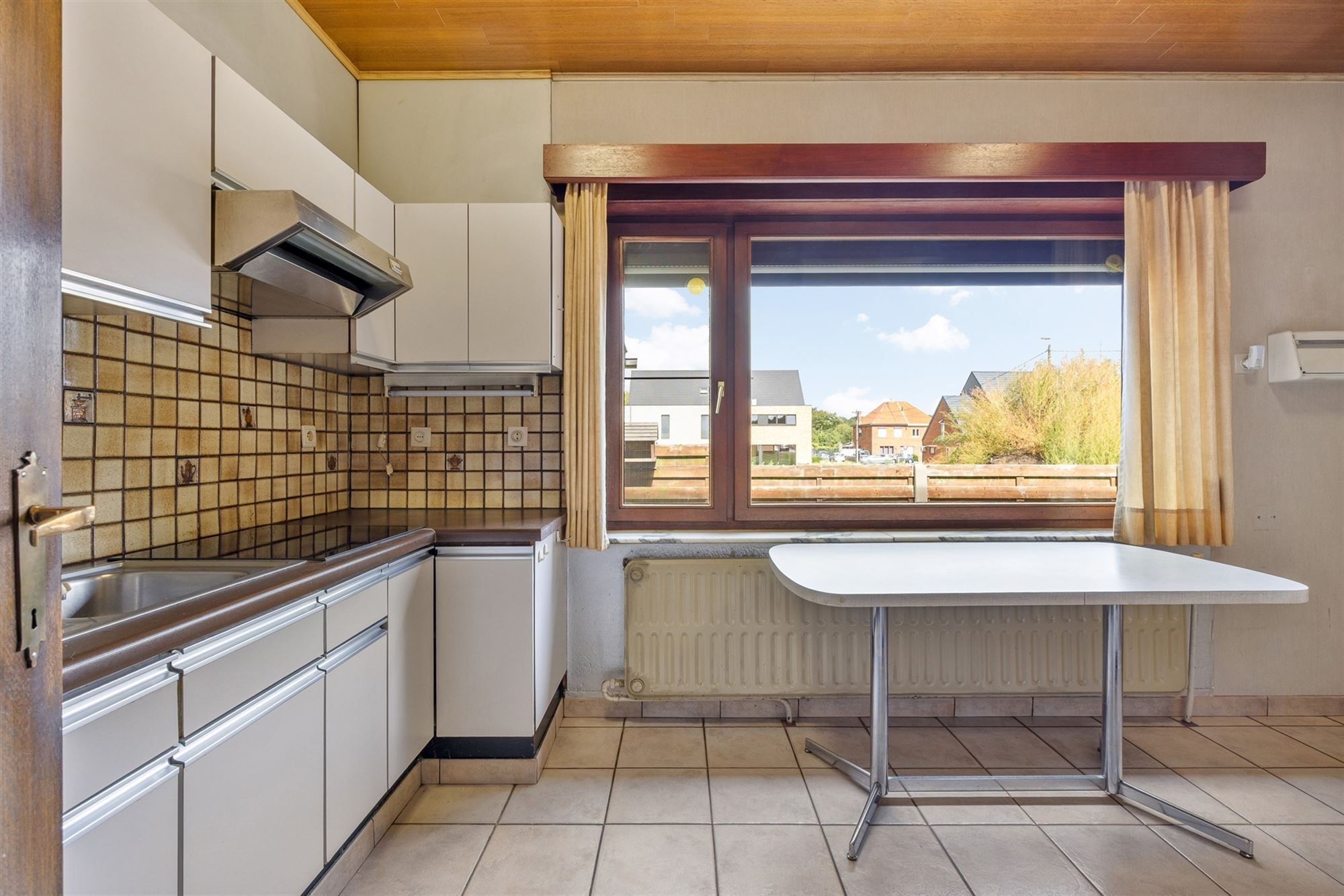 PERFECT ONDERHOUDEN GELIJKVLOERSE WONING OP IDEALE LIGGING foto 7
