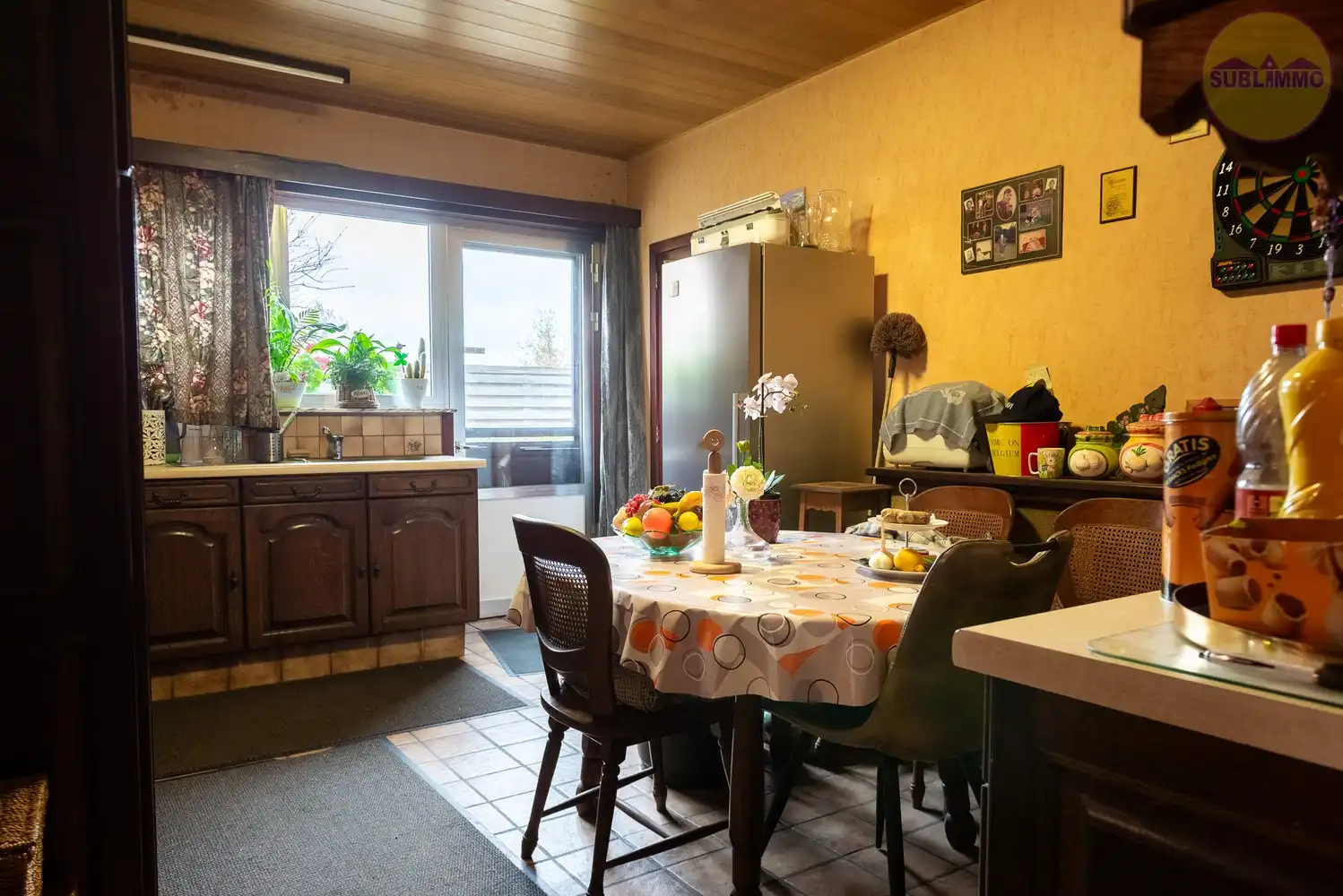 Ruime gelijkvloerse woning met 4 slaapkamers op een perceel van 554m². foto 7