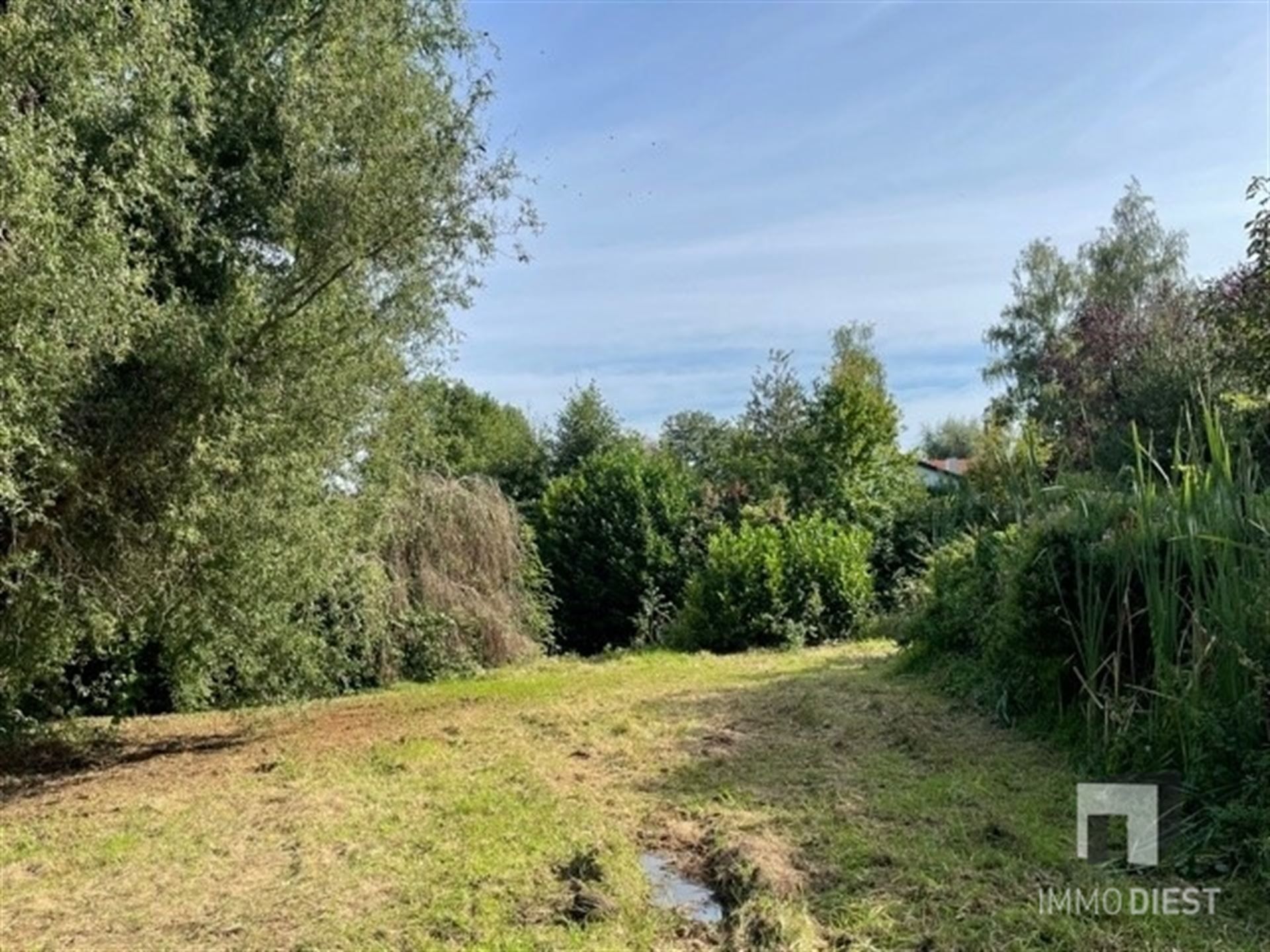 Projectgrond voor 3 villa's aan het water foto 15