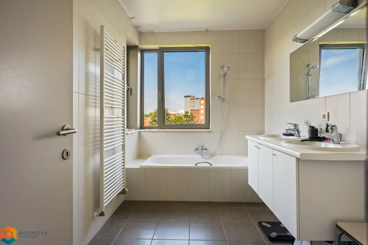 Ruim duplex appartement met 2 slpkrs op een toplocatie in Elsene foto 15