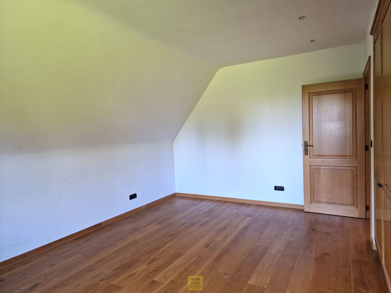 Exclusieve villa te huur in Moorsel (Aalst) – Ruimte, comfort en klasse in een unieke omgeving foto 24
