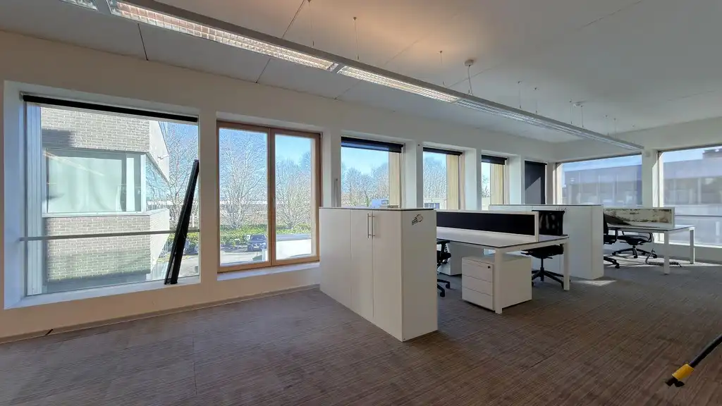 Volledig uitgerust kantoor te huur langs E313 te Wommelgem foto 7