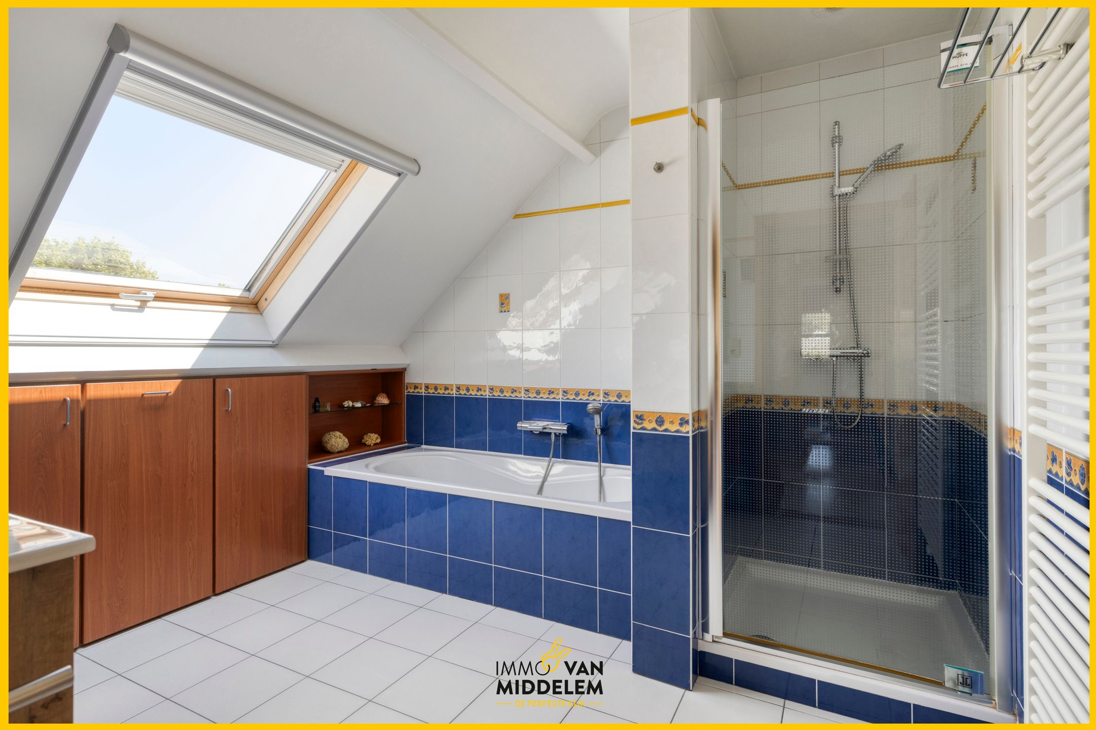 INSTAPKLARE WONING MET 4 KAMERS, ZWEMBAD, GARAGE EN TUIN foto 17