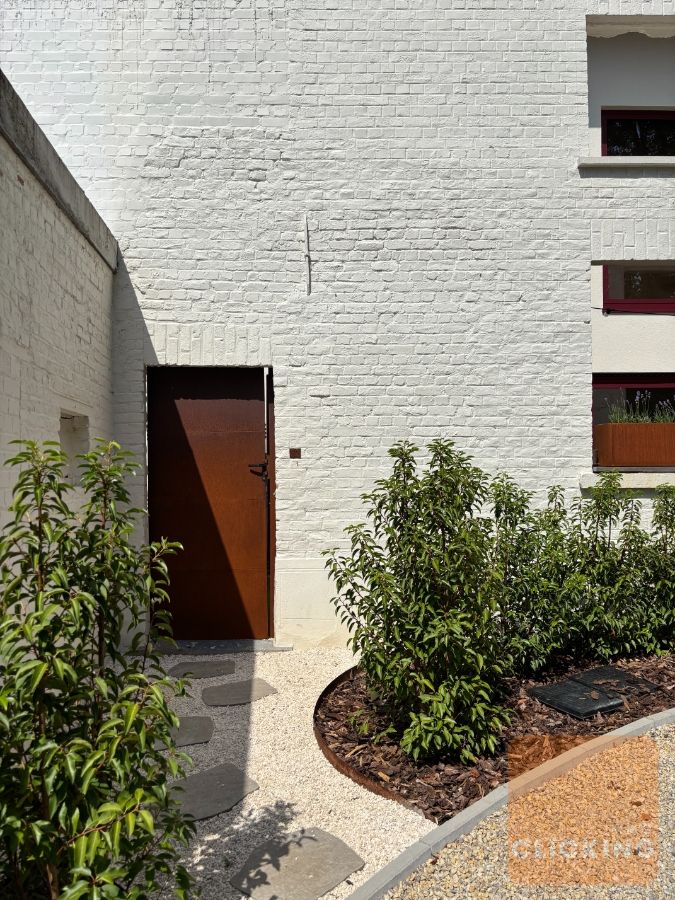 Slim wonen in stijl: volledig gerenoveerde woning in het groene Borchtlombeek foto 33