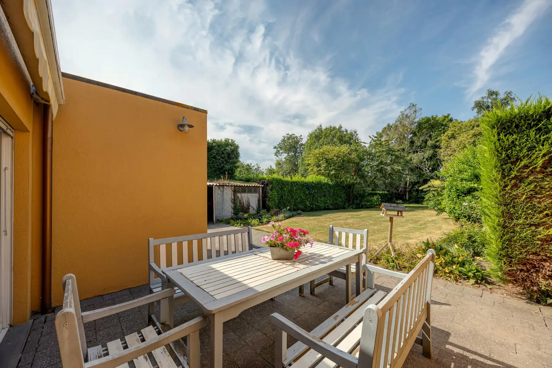 Halfopen bebouwing met garage en zuidwest-tuin! foto 14