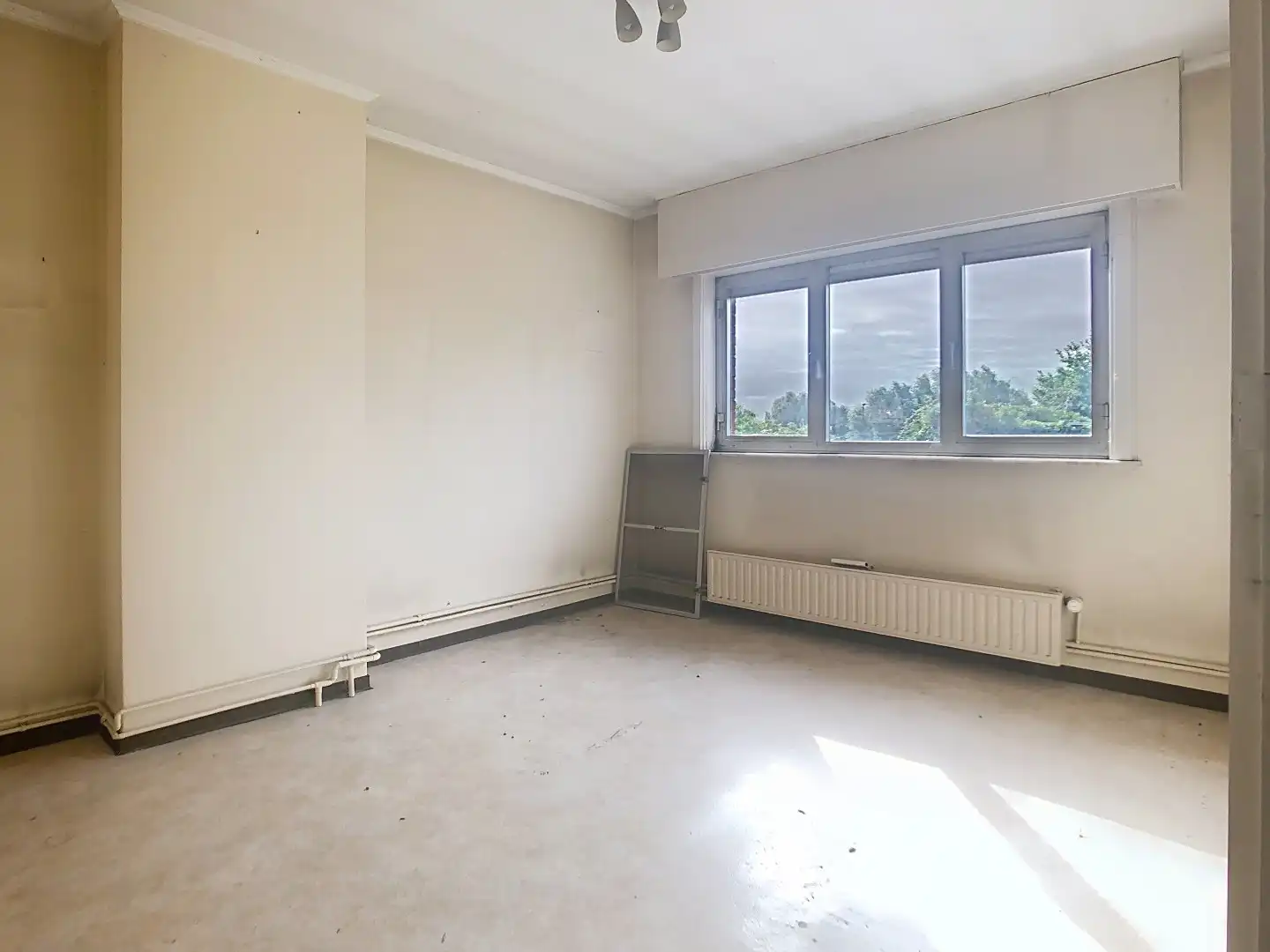 Te renoveren half-open bebouwing op 600m² in het centrum van Staden foto 7