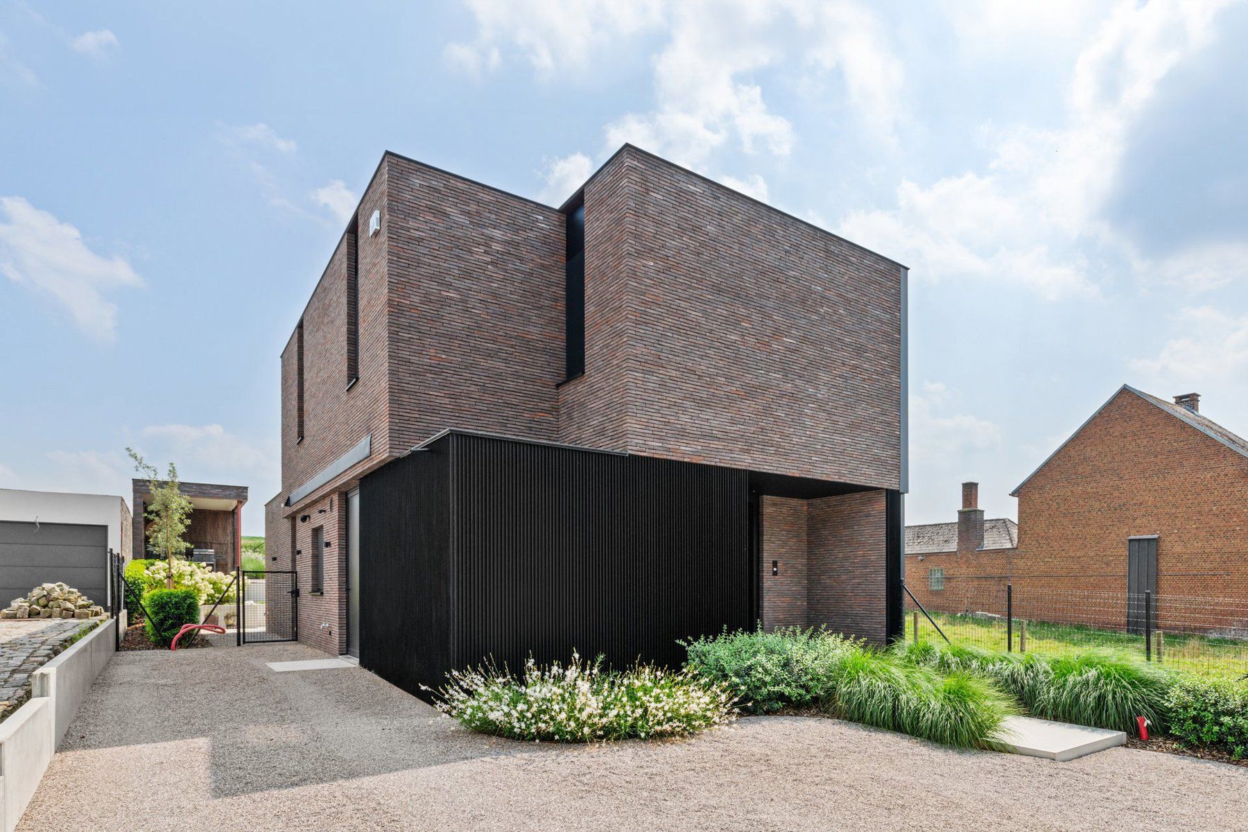 Moderne nieuwbouwwoning in landelijke omgeving foto 1