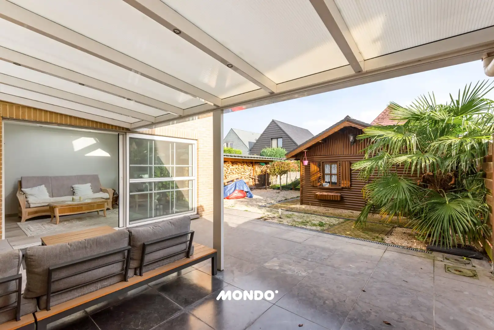 Ruime gezinswoning met 3 slaapkamers en lichtrijke aanbouw in een rustige doodlopende straat! foto 7