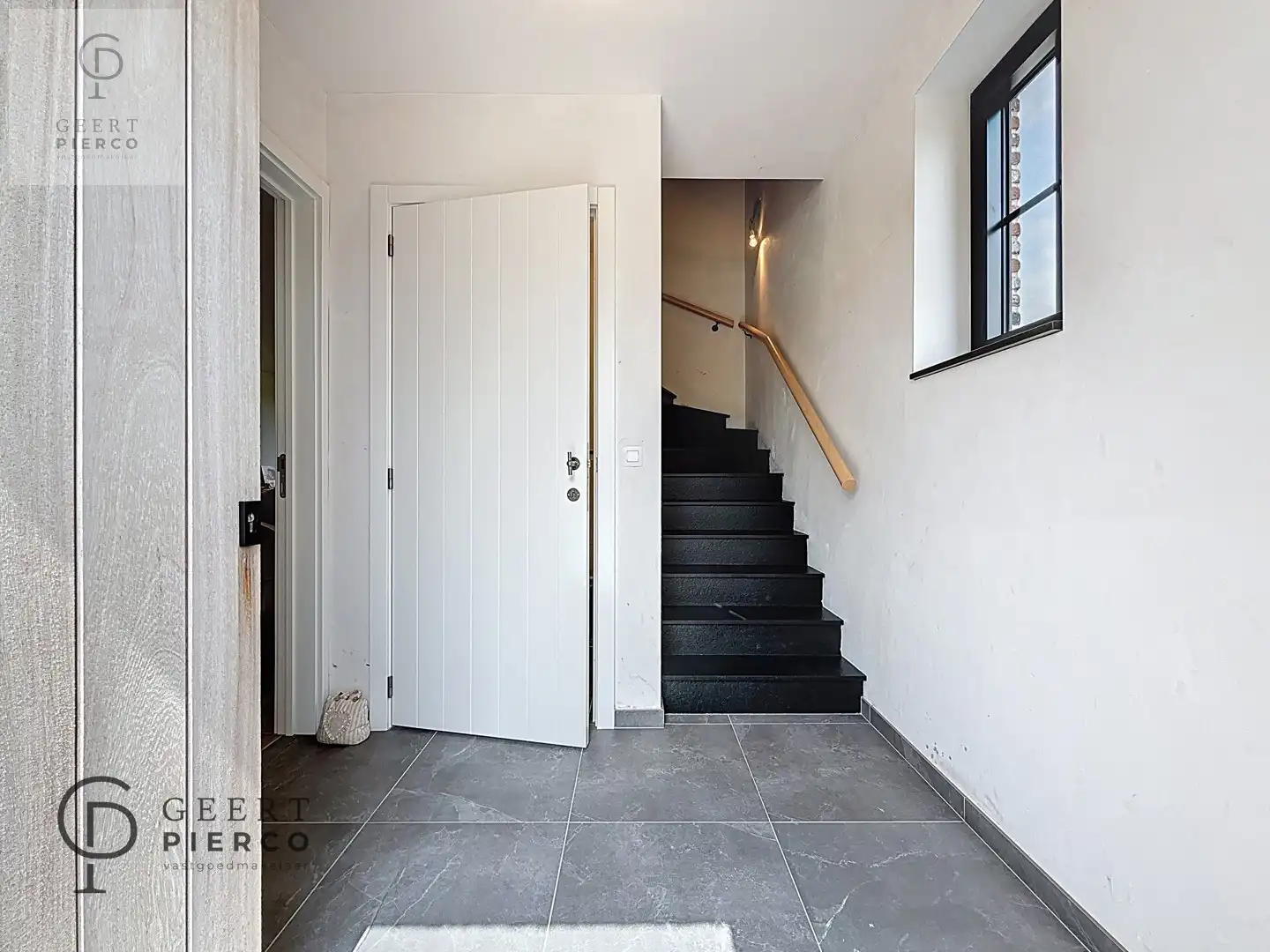 Exclusieve pastorijwoning in een landelijke omgeving foto 2