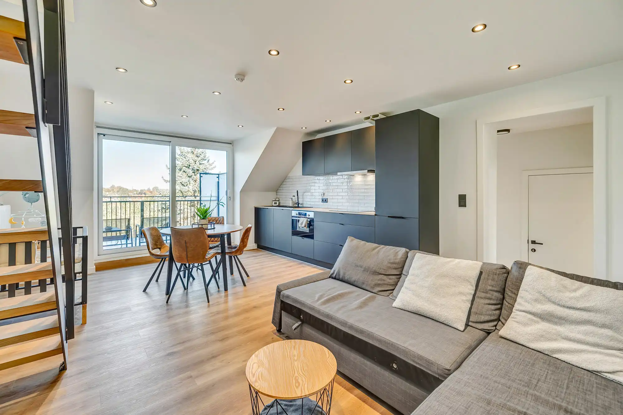 Gerenoveerd duplexappartement foto 4