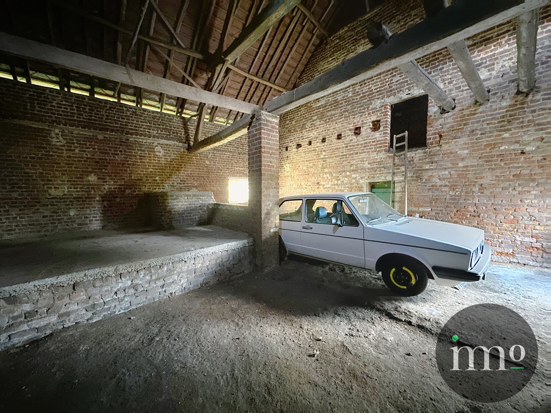 ***TOPLOCATIE***  Boerderijtje omgeven door weilanden foto 17