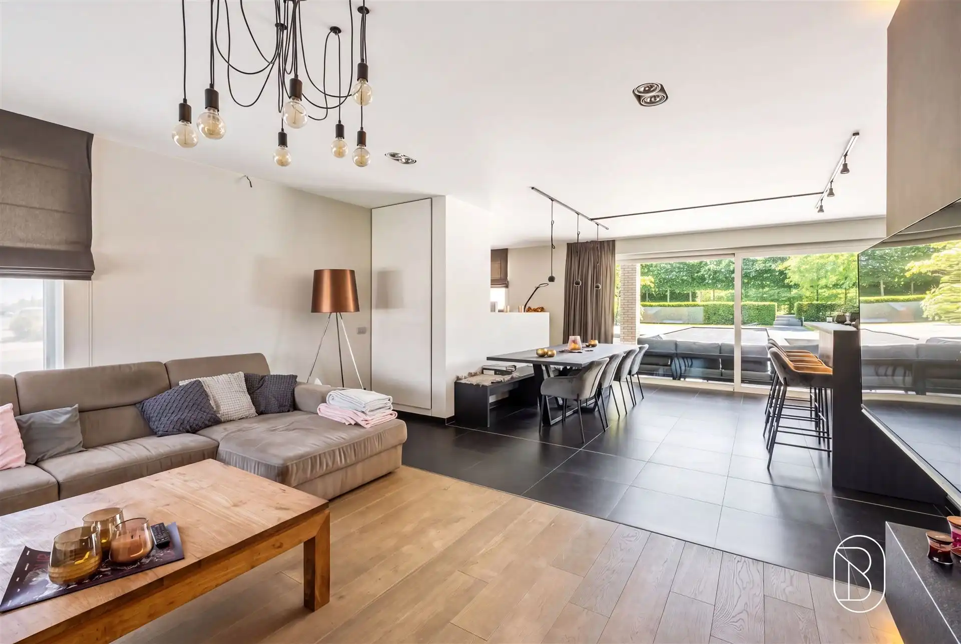 Grote energiezuinige villa met zwemvijver en mooie tuin foto 9