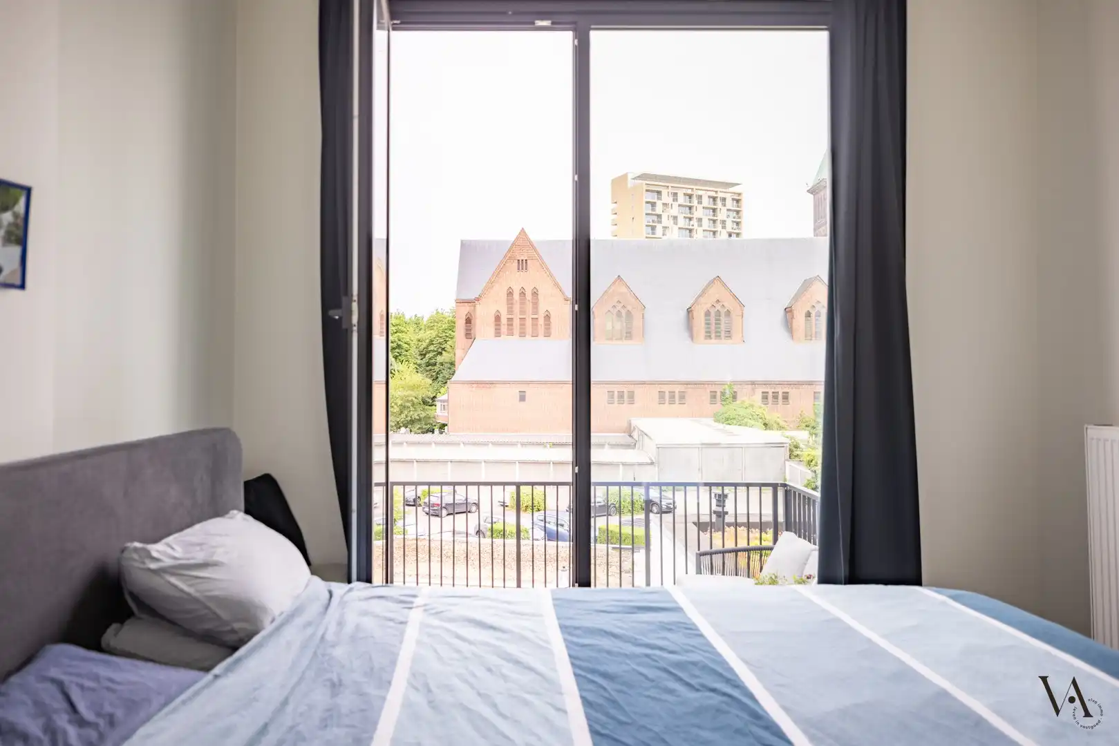 Exclusief triplexappartement met 4 slaapkamers in gerenoveerde herenwoning foto 16