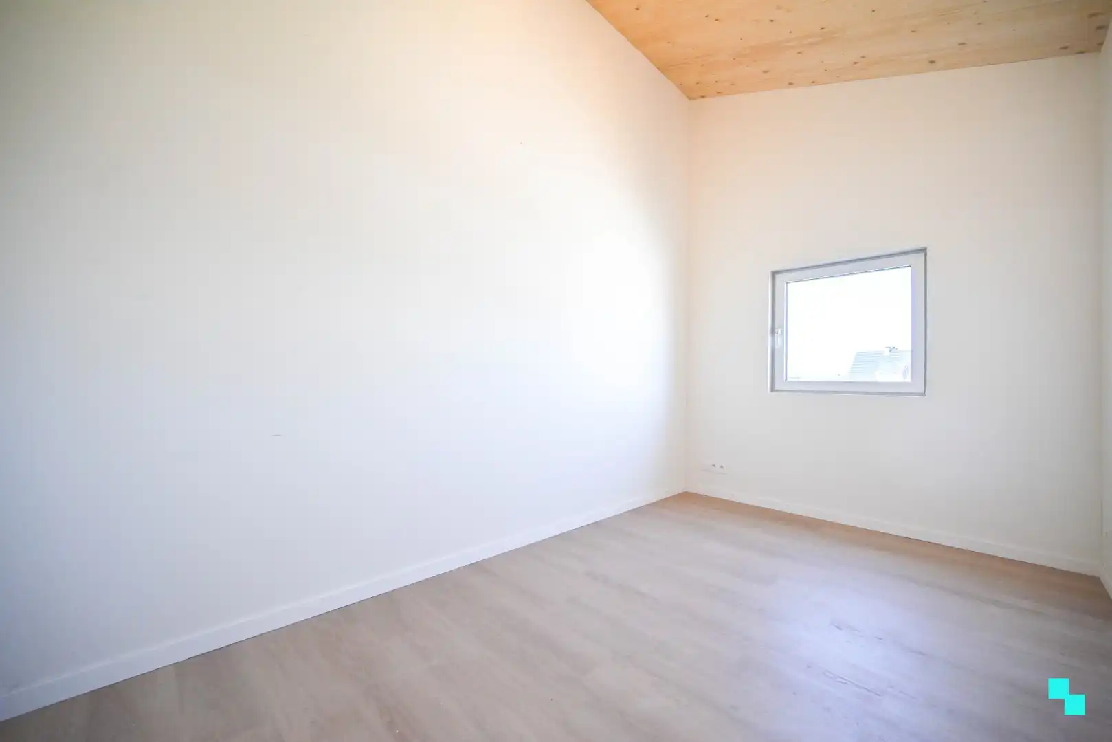 Halfopen nieuwbouwwoning in houtmassiefbouw foto 17