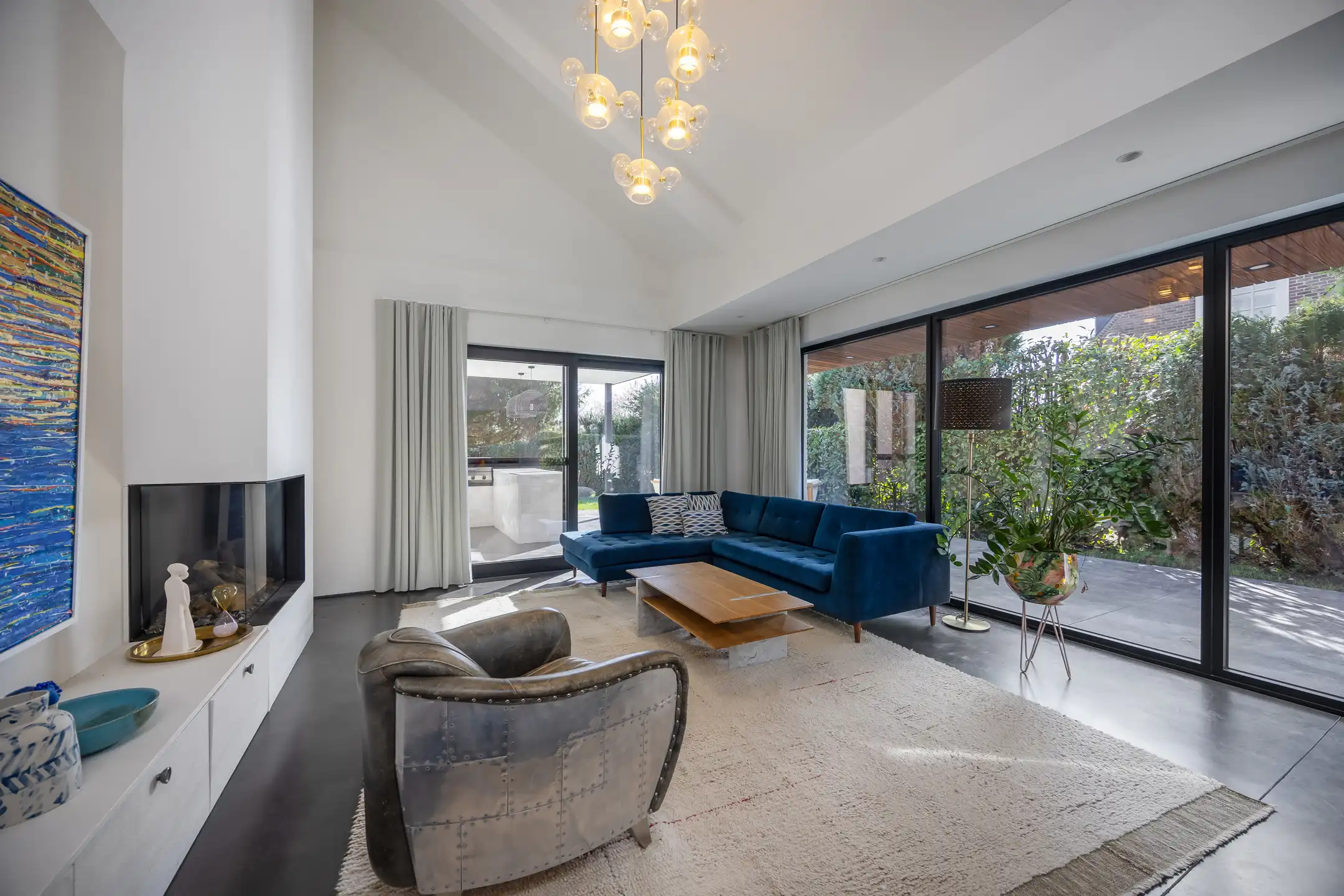 Een designparel in het groen met prachtige buiten bar foto 8