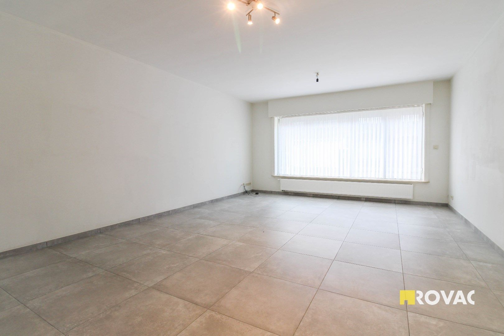 Volledig gerenoveerd appartement op het gelijkvloers - in zeer rustige omgeving! foto 2