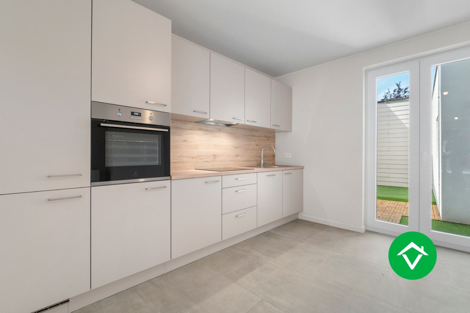 Instapklare rijwoning in hartje Gistel – gerenoveerd in 2025 foto 8