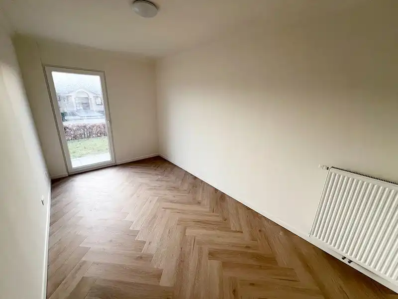 Stijlvol gerenoveerd appartement met 3 slaapkamers, garage en berging foto 16