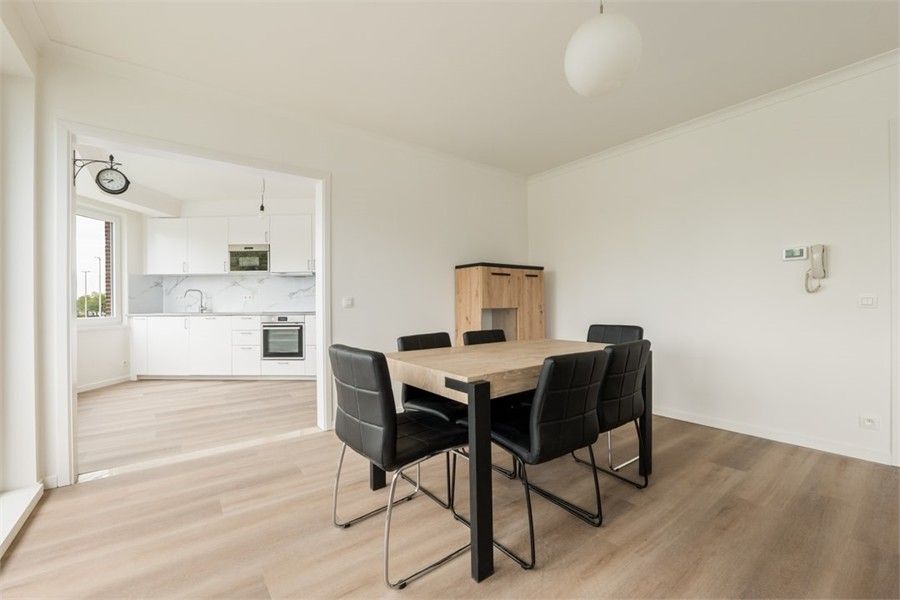KNAP APPARTEMENT MET 2 SLKS EN PARKEERPLAATS VLAKBIJ HET CENTRUM VAN SINT-TRUIDEN foto 8