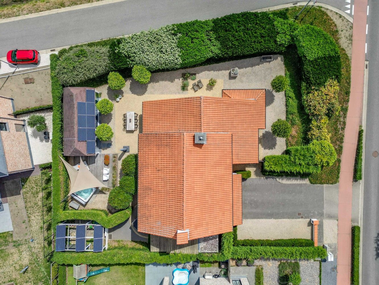 Uitstekend gelegen, gerenoveerde villa op 10a foto 38