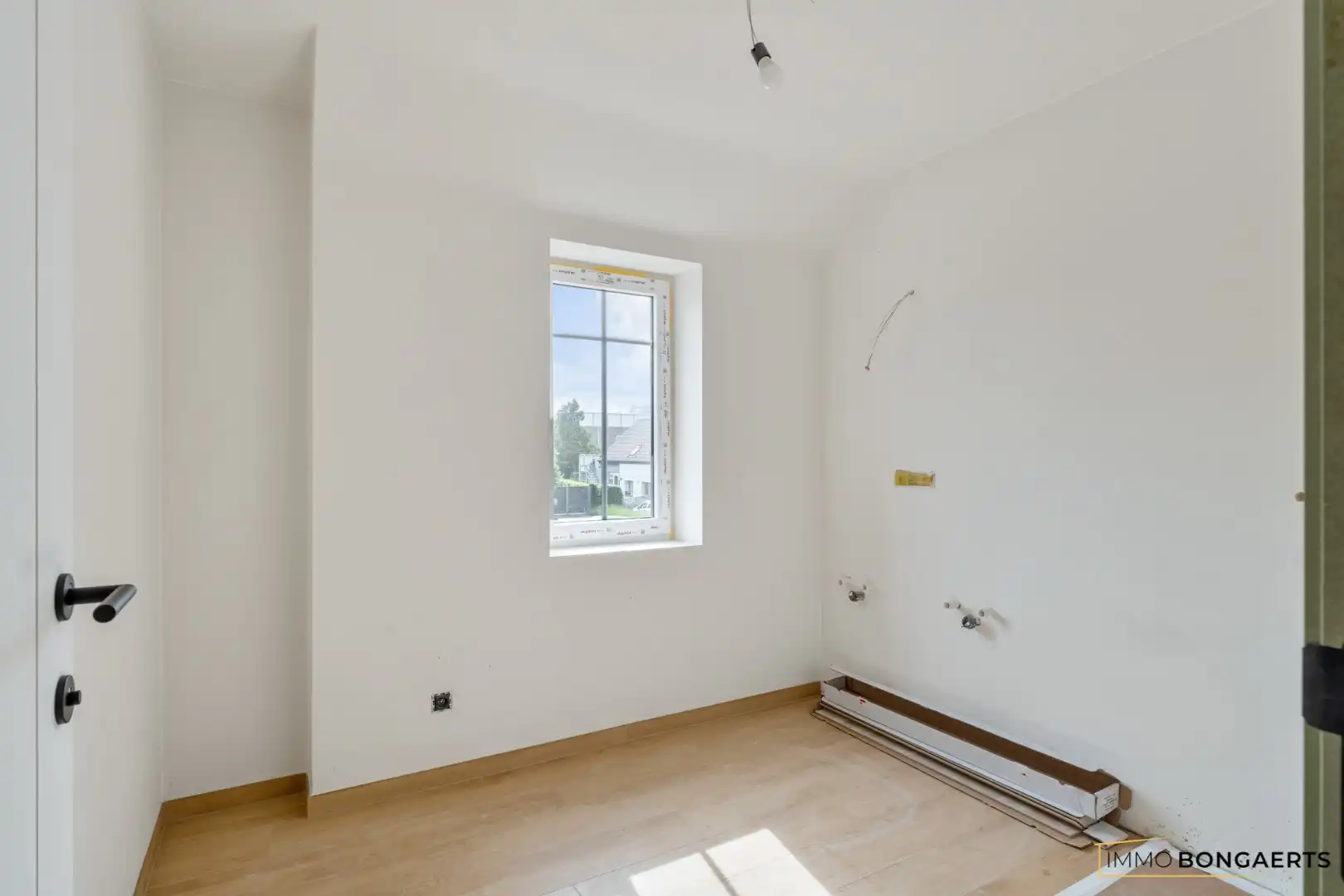 Nieuwbouwwoning met 4 slaapkamers foto 9