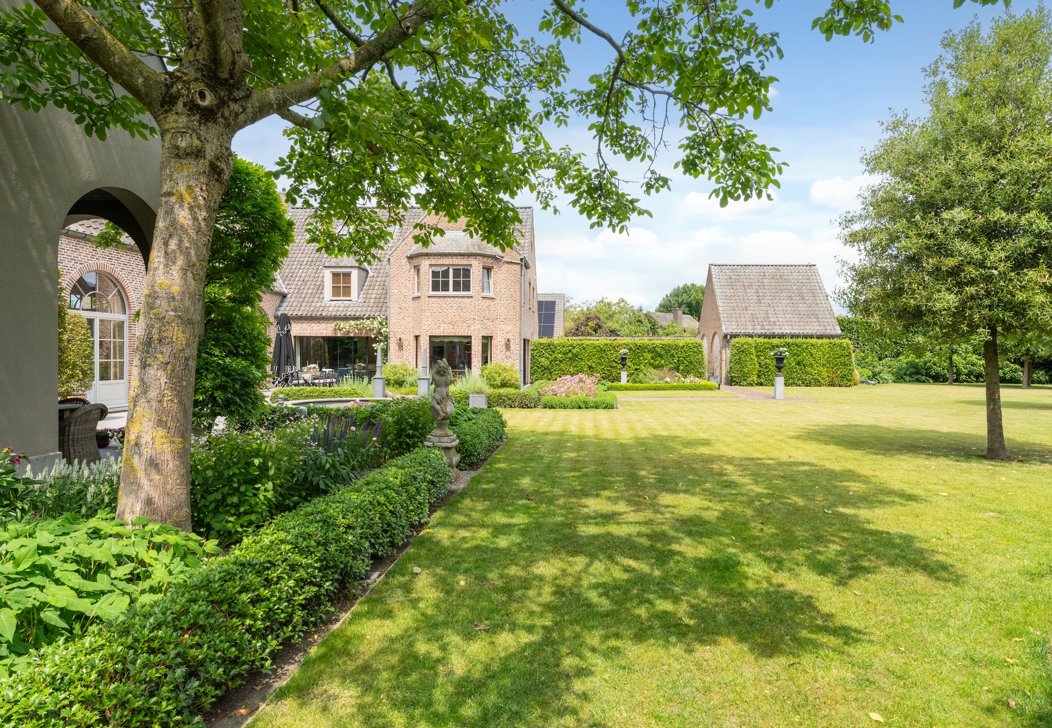 Magnifiek afgewerkt charmant landhuis.  foto 33