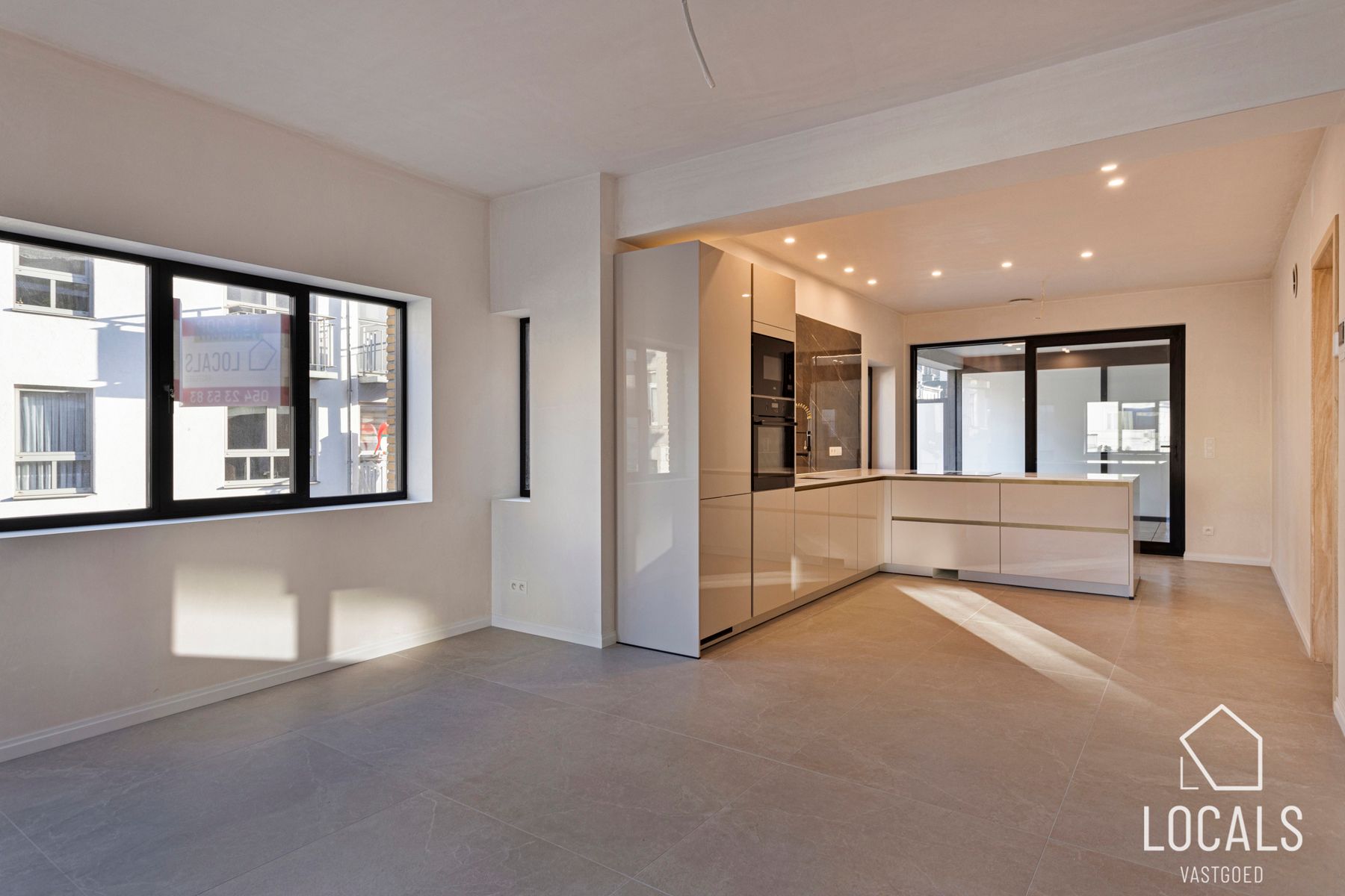 LAATSTE APPARTEMENT IN DIT UNIEKE GEBOUW! foto 14