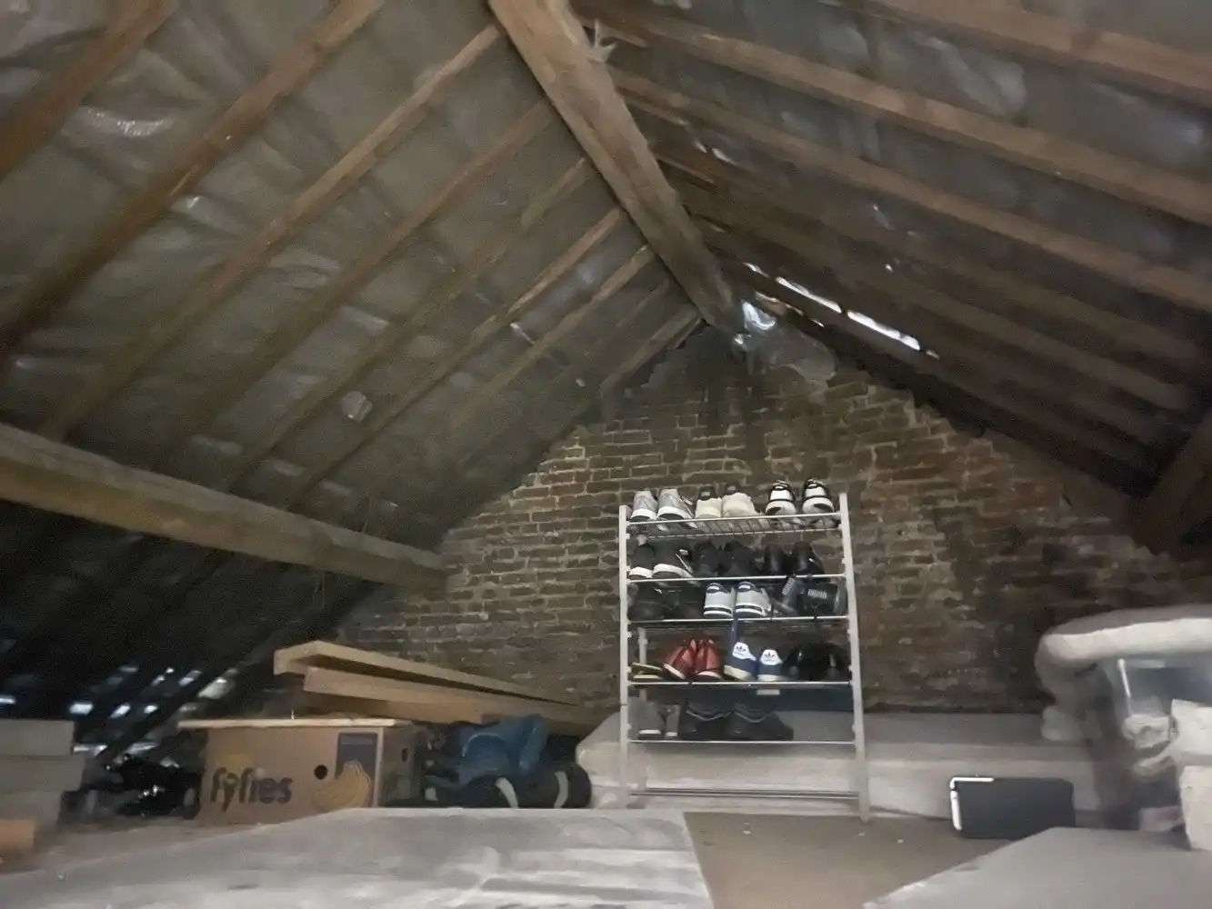 Grotendeels gerenoveerde woning in het landelijke Jeuk foto 13