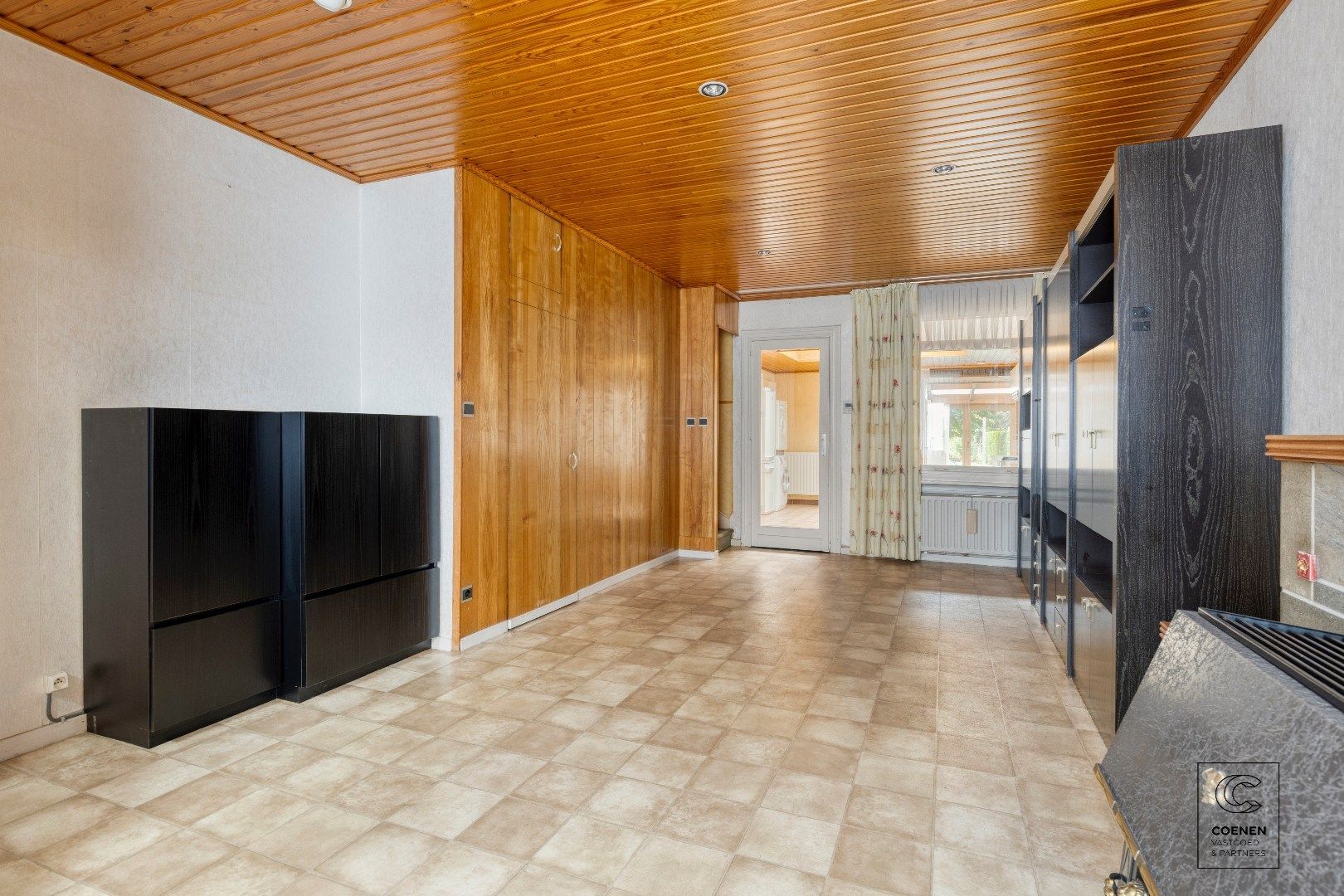 Te renoveren halfopen bebouwing met 2 à 3 slaapkamers op TOPlocatie te Brasschaat foto 3