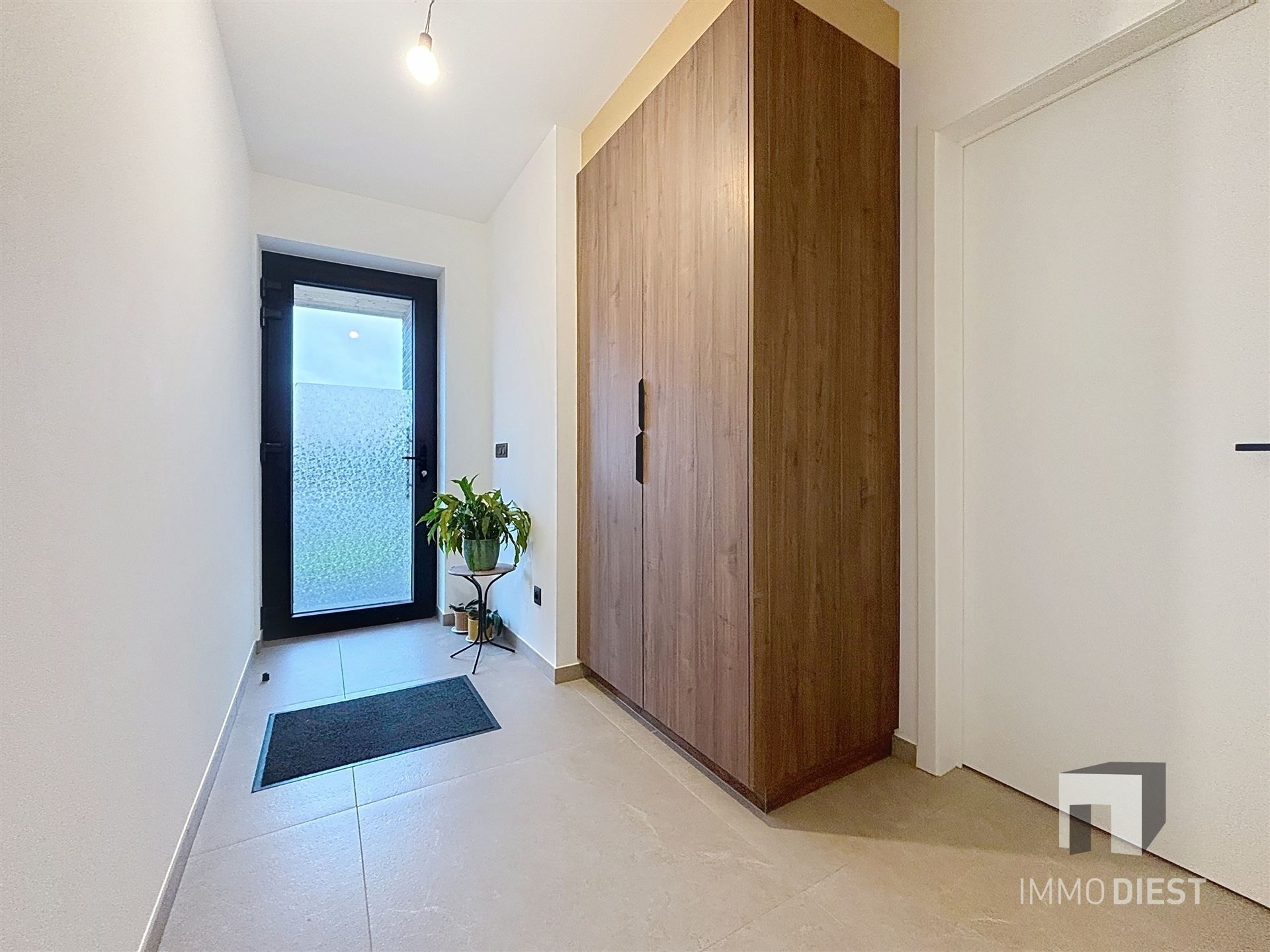 Nieuwbouw woninge met 5slaapkamers foto 4