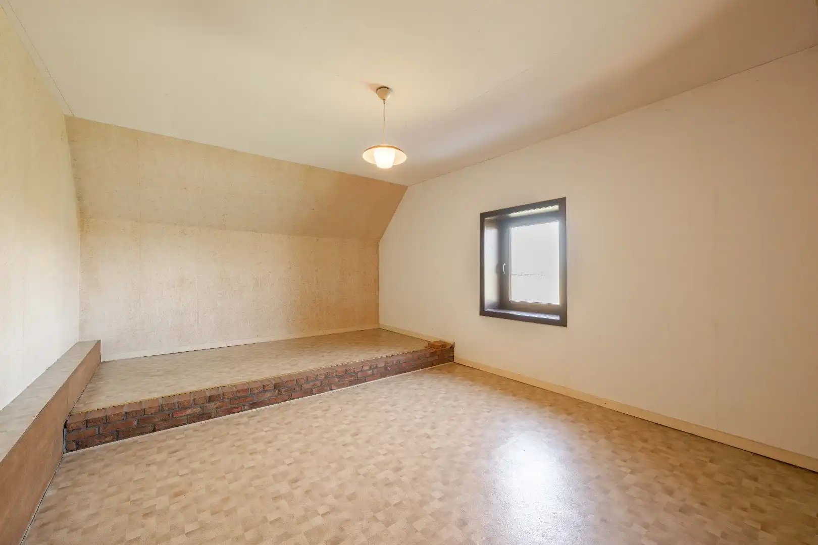 UNIEKE LANDELIJKE EIGENDOM MET WEILAND OP 1HA 35A 95CA foto 14