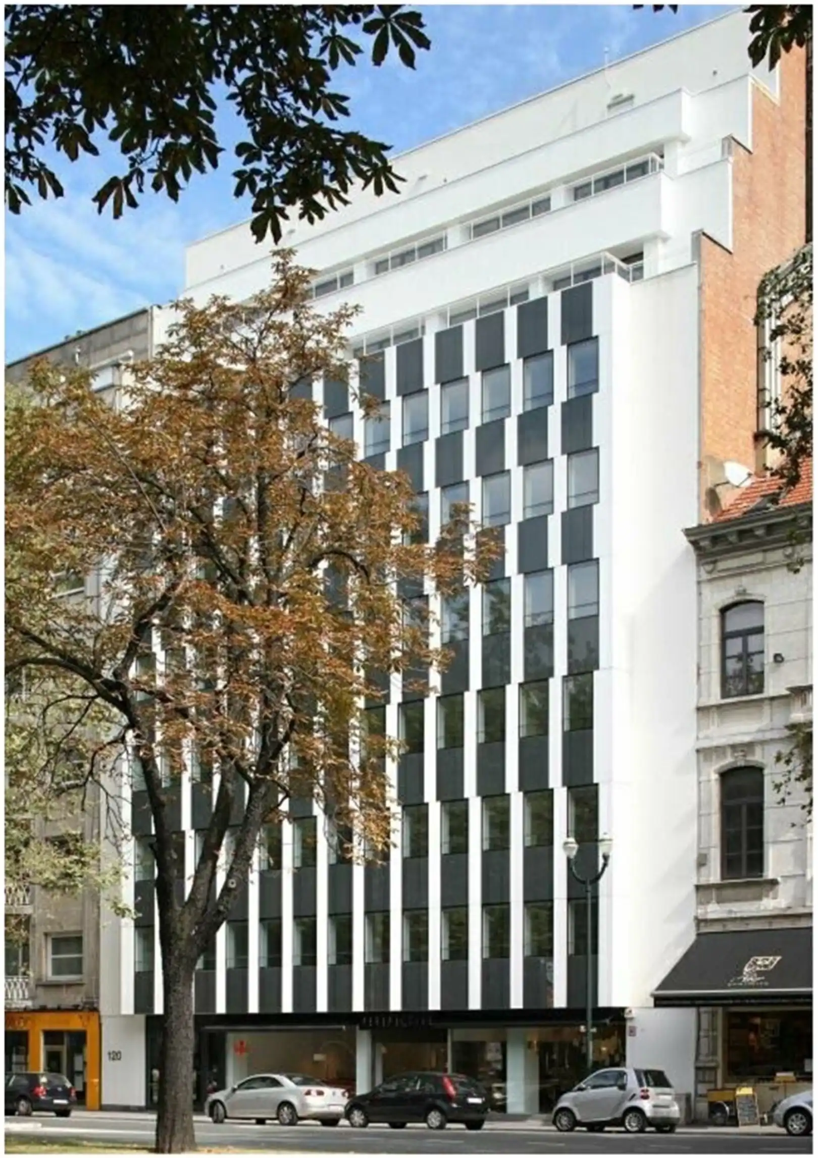 LOUIZA/ LOUISE 120: kantoor oppervlaktes beschikbaar in een modern gebouw in de direct omgeving van de Goulet Louise. Beschikbaarheden vanaf 183 m² foto {{pictureIndex}}