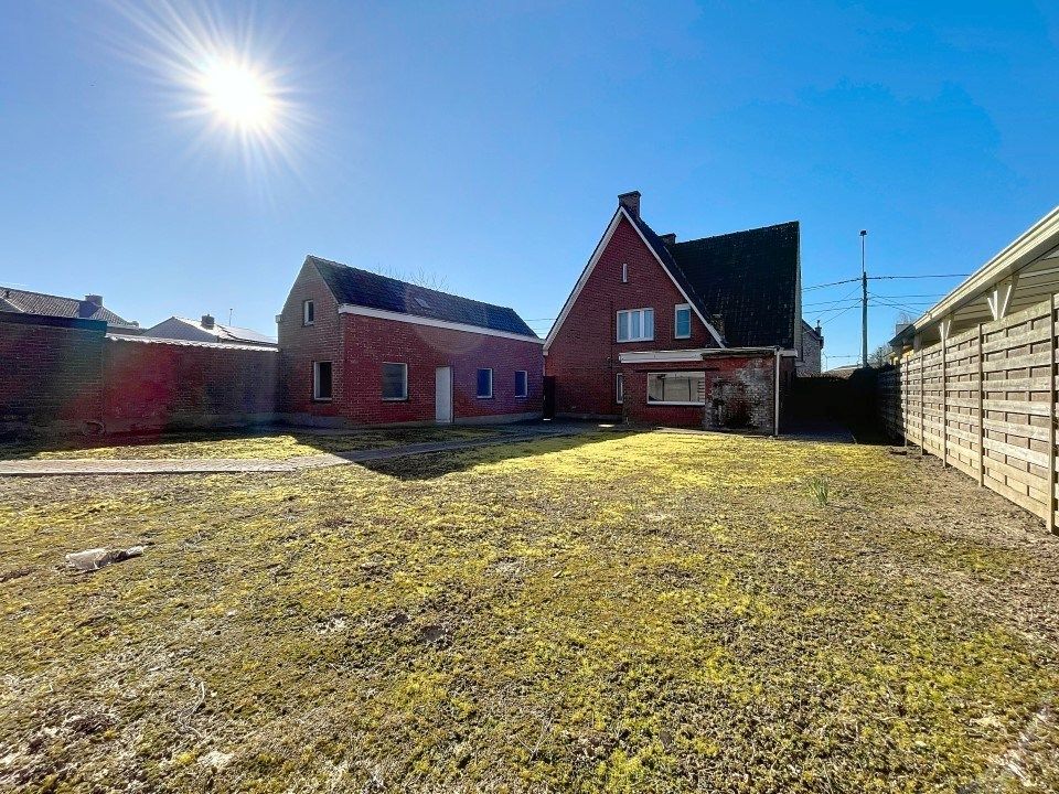 Karaktervolle alleenstaande woning met garage én tuin  foto 14