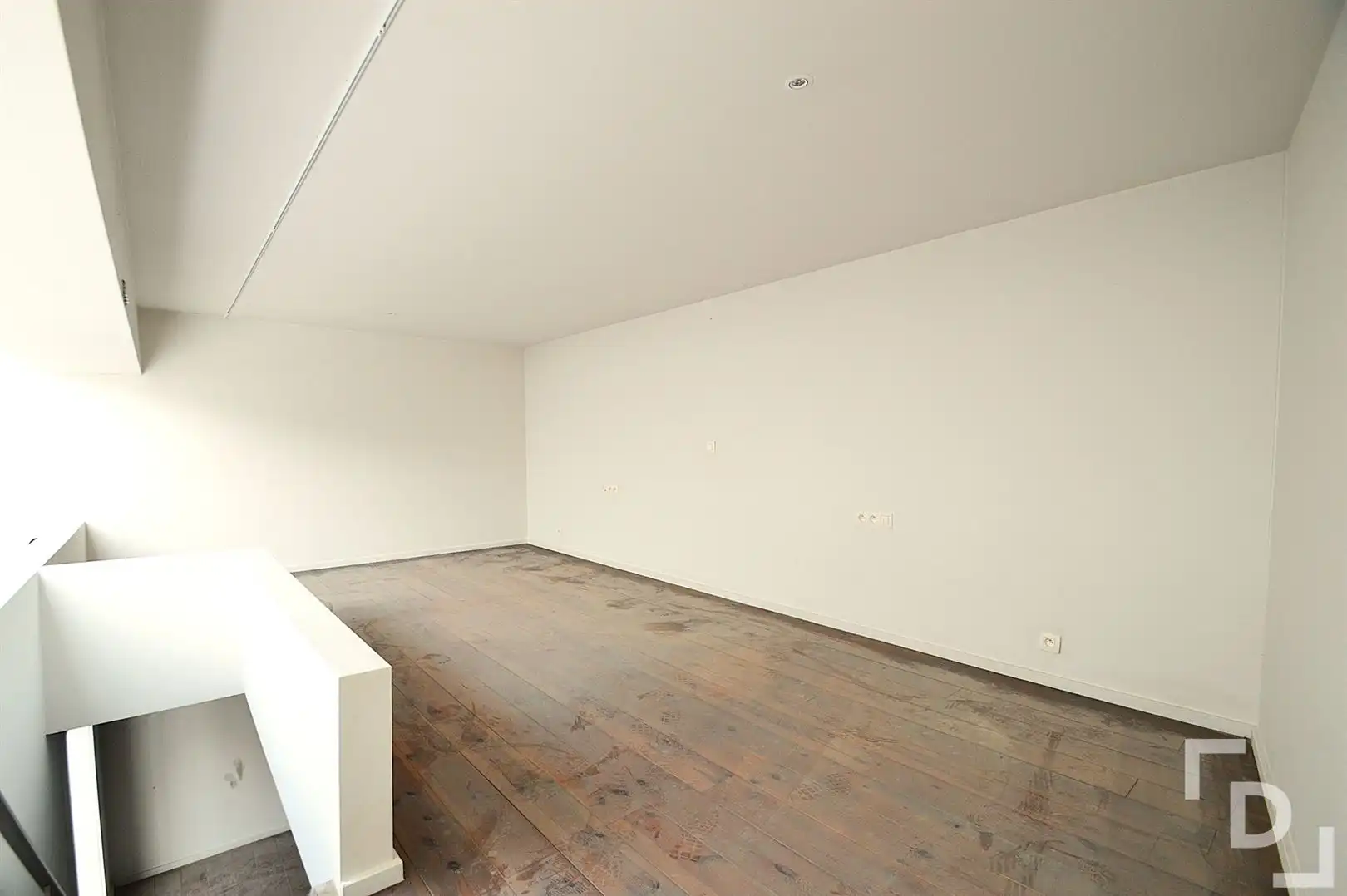 Exclusieve en ruime loft te koop in het hart van Ieper. foto 11