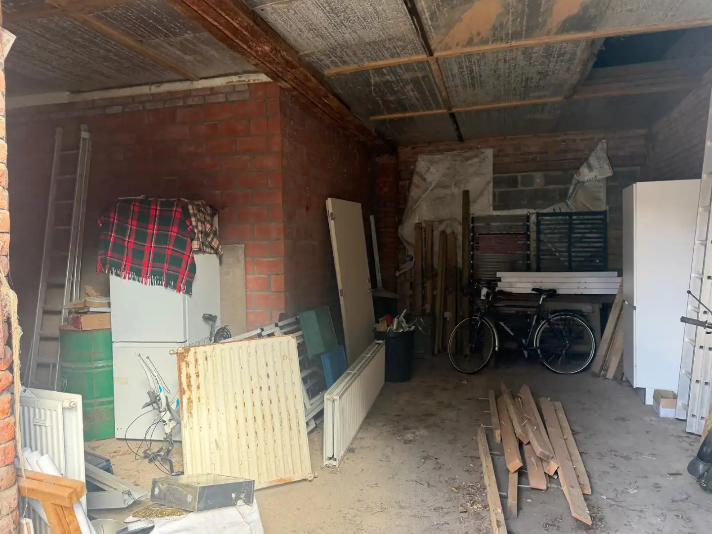 Loods van 39m² te huur - ideaal als opslagruimte  foto 2