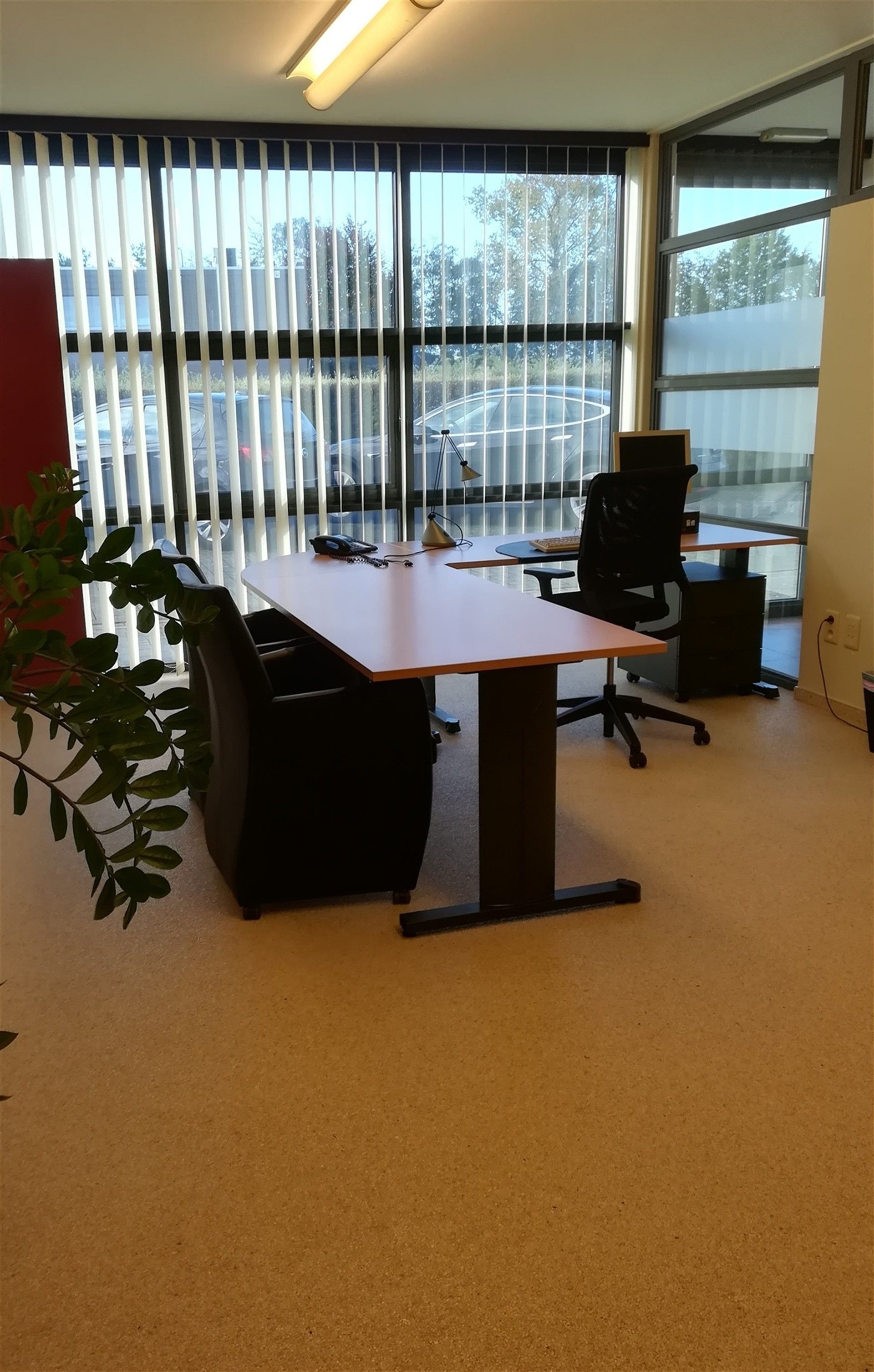 Kantoren te huur van 17m² tot 403m² foto 6